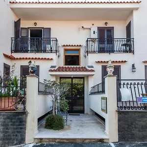  Appartamento Easy Welcome Residenza Ortensia Piera - Catania