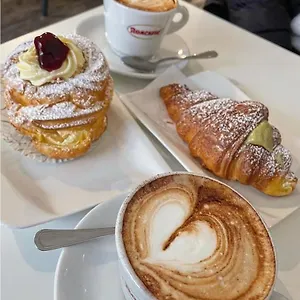  Couette-café La Castellese